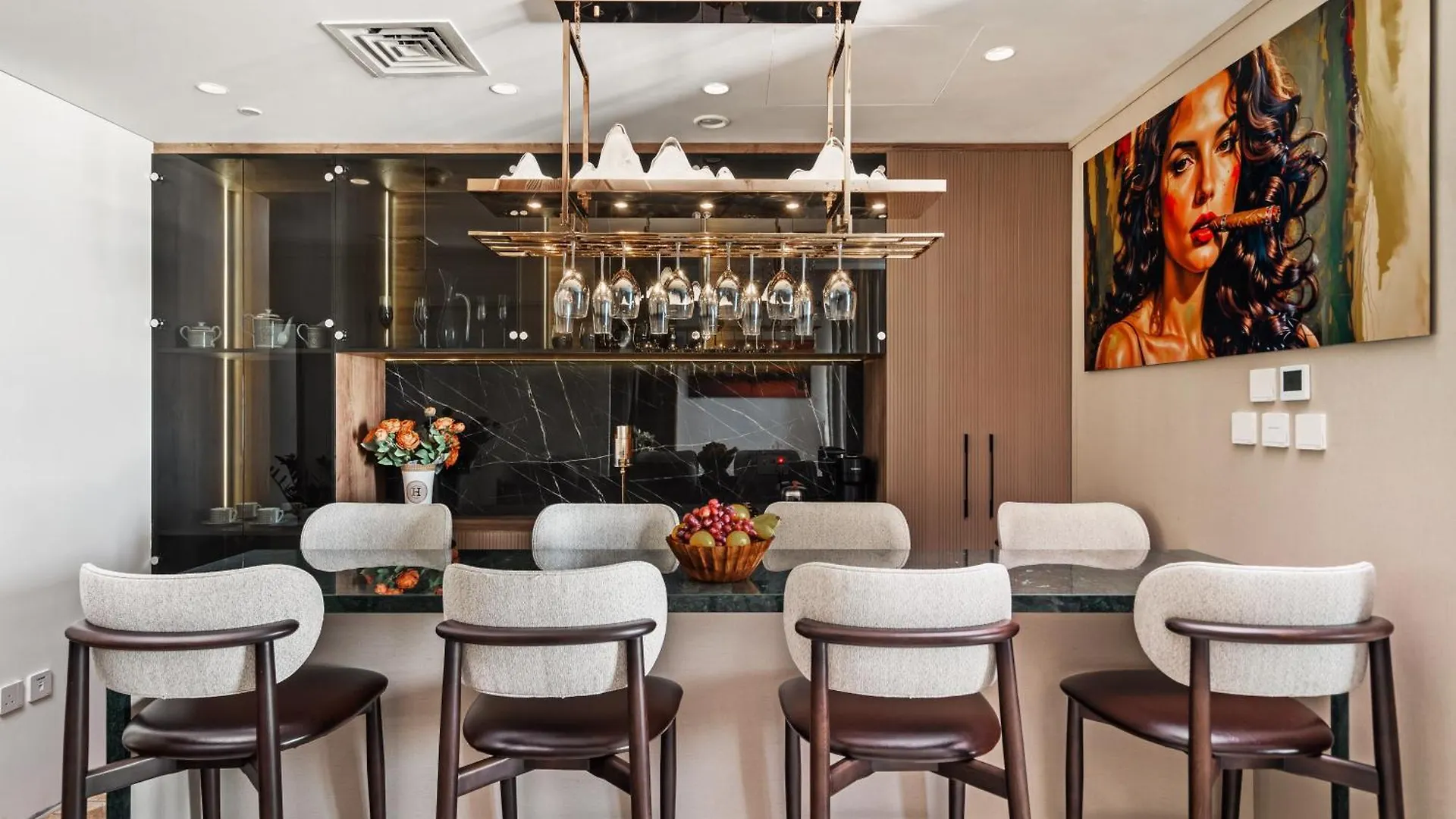 Skyline Vista 3-Bedroom Haven With Lagoon Retreat Dubaï